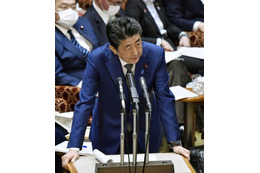 東京封鎖なら経済被害甚大、首相 画像