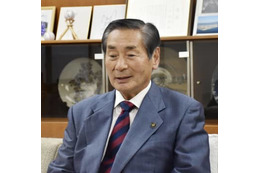 河井克行前法相、大竹市長に封筒 画像