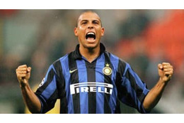 90年代インテル、「忘れないデザイン」のユニフォーム6着 画像