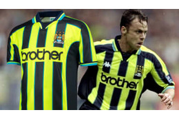 マンチェスター・シティ、人気の「brother」レトロジャージ！昔のユニも見る 画像