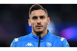 ナポリGK羨ましいぞ！「彼女とのラブラブトレーニング」がこれ 画像