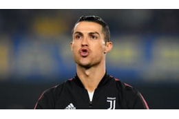 ガチの筋トレ狂！ 筋トレ中のロナウドに愛娘が近づくとこうなる 画像