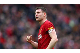 暇を持て余すミルナー、庭の石を磨きまくる 画像