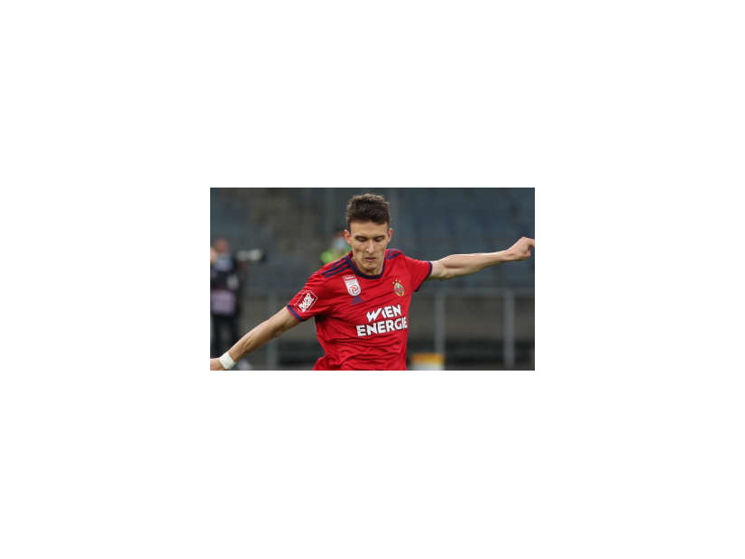 長谷部の後継者！フランクフルト「22歳の187cmMF」獲得へ