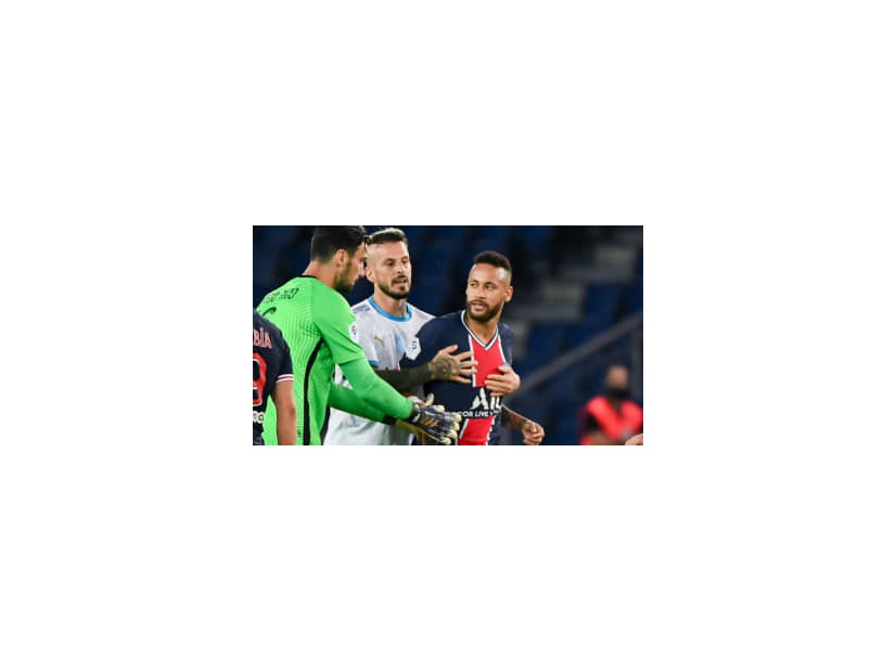 ネイマールら5人退場！PSG対マルセイユの「大乱闘シーン」がこれ
