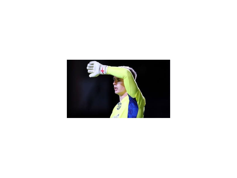 デヘア危うし？D・ヘンダーソンの「マジカル片手セーブ」がこれ