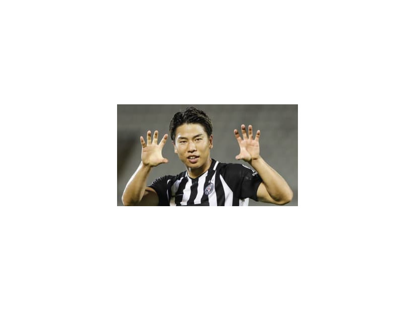 浅野拓磨、パルチザンで17ゴール目！ 抜け目なくごっつぁんする