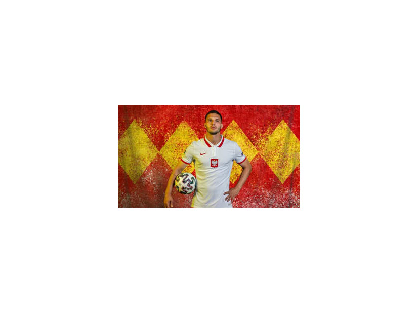 道端に老婆が倒れている→「どうする？」 ヤクブ・シフィエルチョクの選択【EURO2020はみだし選手名鑑】