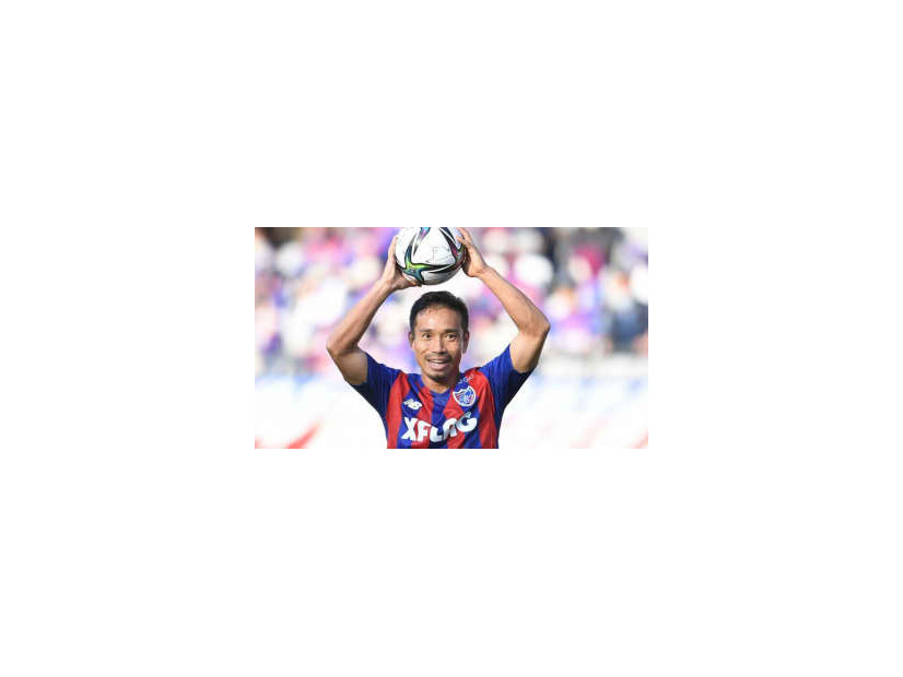 長友佑都が見る「Jリーガーのパフォーマンス」。相馬とのコンビはどうだった？