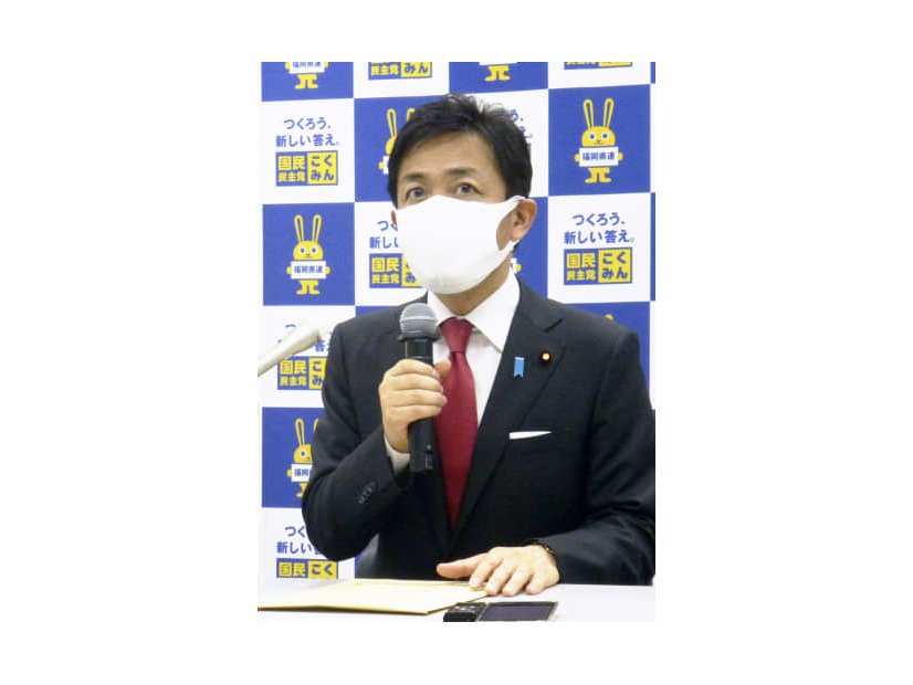 記者会見する国民民主党の玉木代表＝13日午前、福岡市