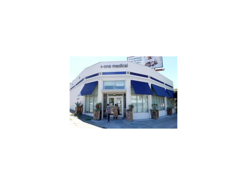 米カリフォルニア州にある診療サービス、ワン・メディカルの事業所＝21日（ゲッティ＝共同）