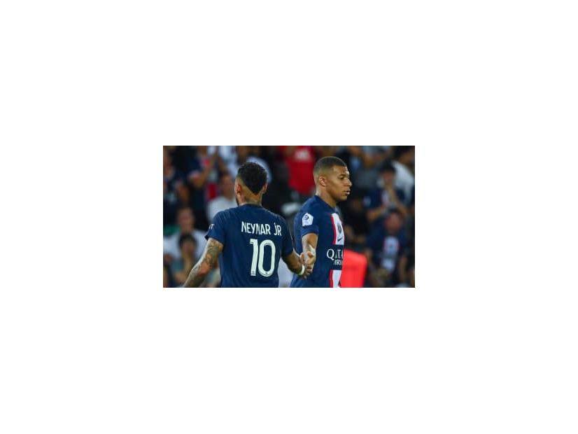 ネイマールと衝突のエムバペ、PSGとの“密約”が原因！？