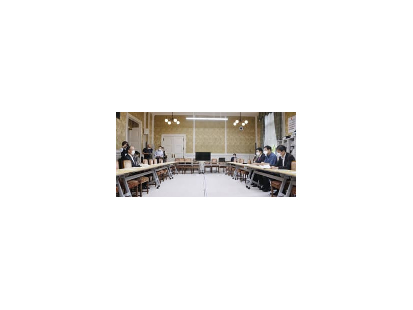 西村経産相「対応マニュアル」について立憲民主党などが国会内で開いたヒアリング＝9日午後