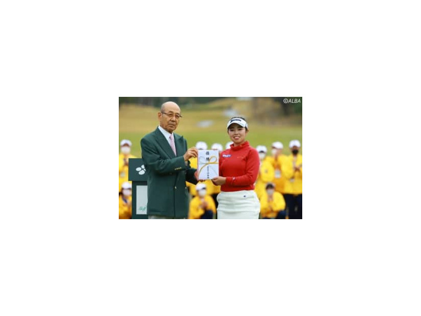年間女王の座についた山下美夢有が賞金ランキング1位も確定させた（撮影：福田文平)
