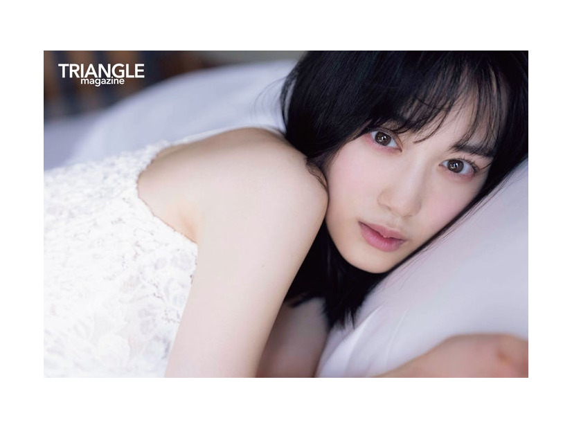 「TRIANGLE magazine 01」山下美月セブンネット限定特典ポストカード（講談社）撮影／中村和孝