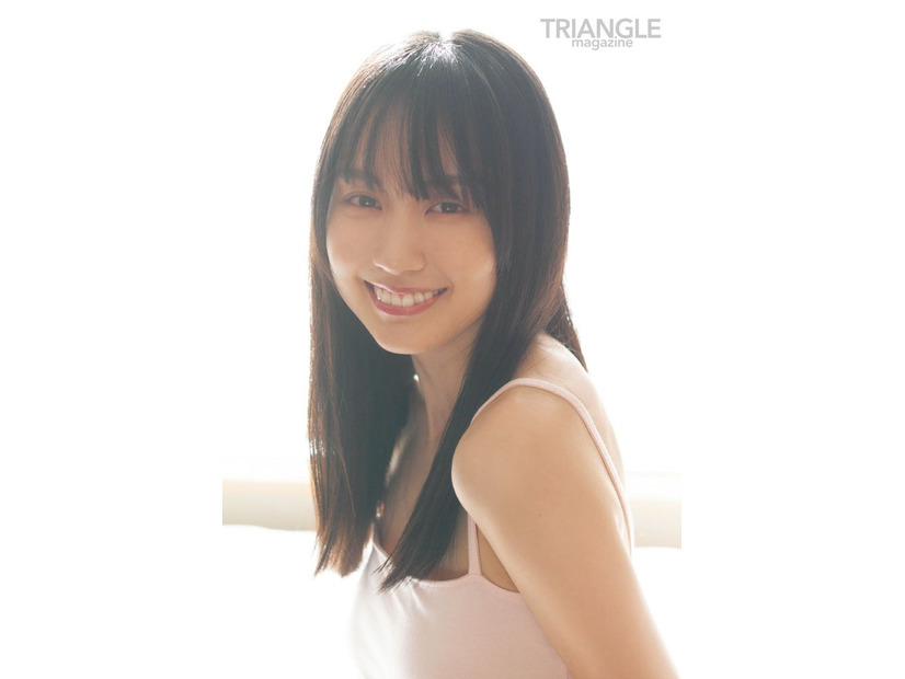 「TRIANGLE magazine 01」賀喜遥香、楽天限定特典ポストカード（講談社）撮影／中村和孝