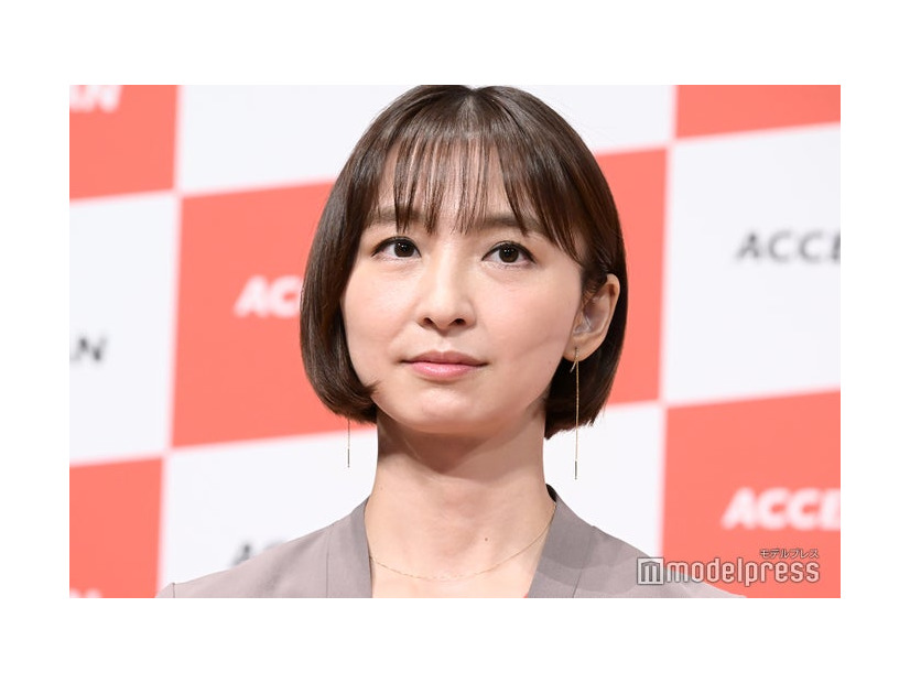 篠田麻里子（C）モデルプレス