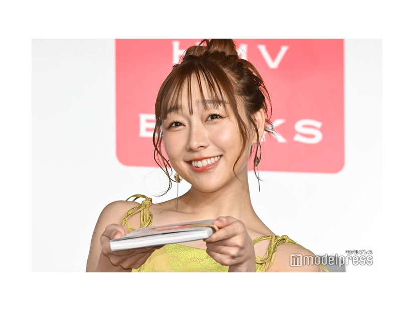 『須田亜香里フォトエッセイ「がんこ」』（扶桑社）の発売記念イベント囲み取材に応じた須田亜香里（C）モデルプレス