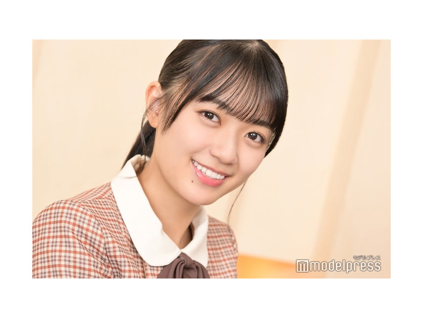 モデルプレスのインタビューに応じた平尾帆夏（C）モデルプレス