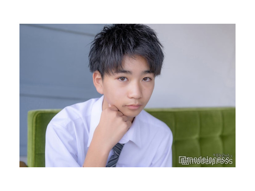 モデルプレスのインタビューに応じた鍋遥己さん（C）モデルプレス