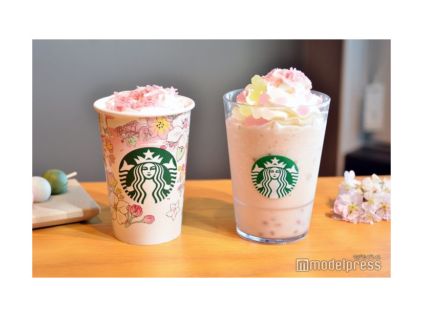 （右から）花見だんご フラペチーノ、花見 さくら クリーム（C）モデルプレス