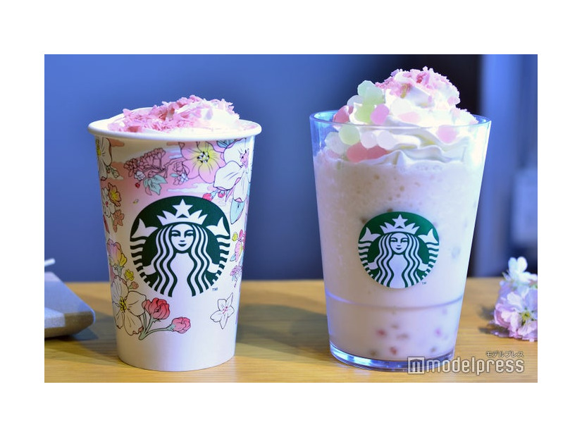 （右から）花見だんご フラペチーノ、花見 さくら クリーム（C）モデルプレス