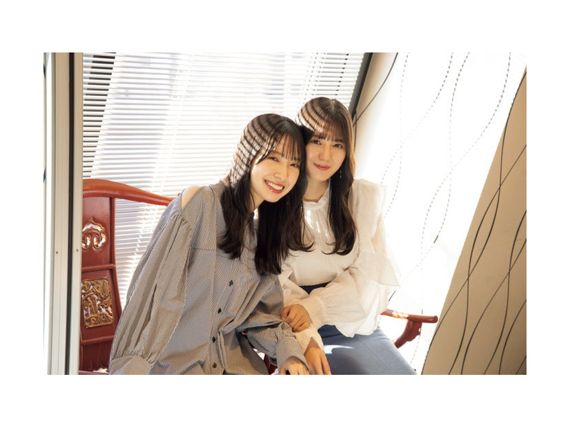 ⾦村美玖、小坂菜緒／Photo：Ittetsu Matsuoka（C）KOBUNSHA