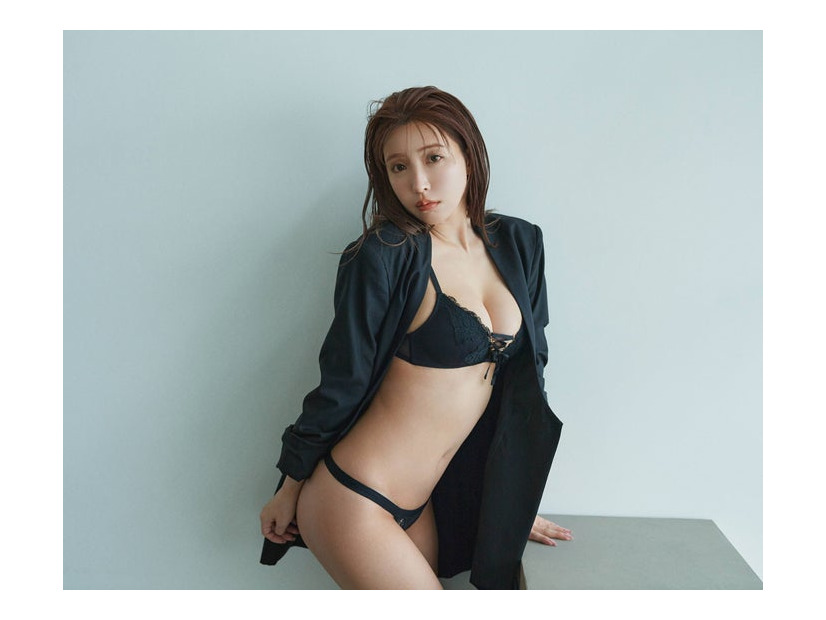 三上悠亜（C）光文社／週刊FLASH 写真◎熊木 優（io）