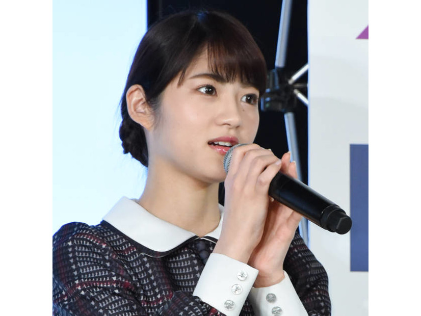 若月佑美、美肌際立つ自撮りSHOTに反響「ウインクは反則」「イケメーン」