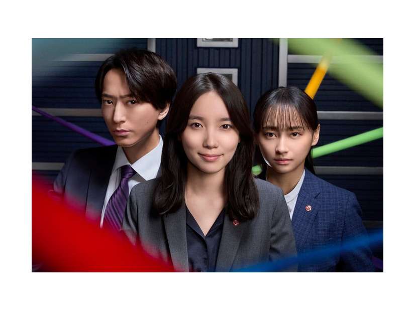 浅香航大、飯豊まりえ、影山優佳「オクトー　～感情捜査官　心野朱梨～Season２」（C）読売テレビ