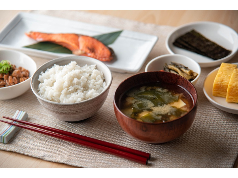 【ドイツ人に…】朝食が”焼き魚やお味噌汁”だと話すと…次の瞬間、彼がとても驚いた理由に『普通だと思ってた』