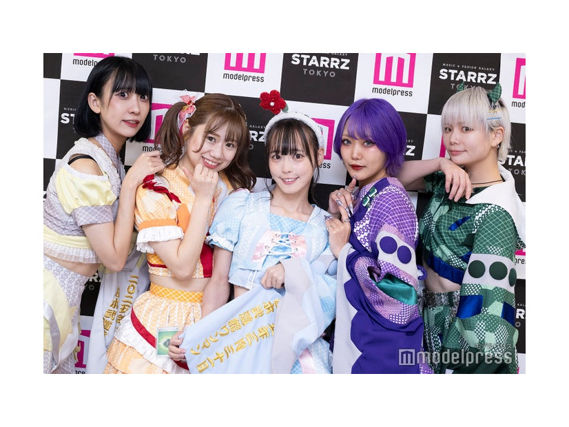 にっぽんワチャチャ／（左から）中村Ame、高橋Yagura、鈴木Mob.、渡辺Lili、遠藤Nozomi（C）モデルプレス