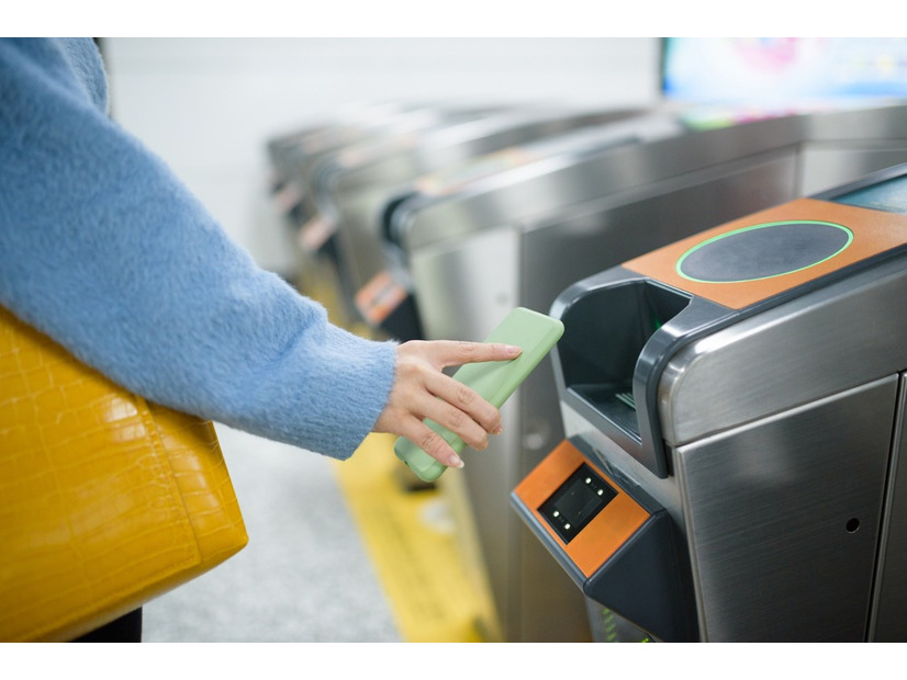 【電車で】1時間1本の電車はすでに到着。「間に合わなかった」と絶望した瞬間⇒駅員さんの神対応に「絶望からの救い」