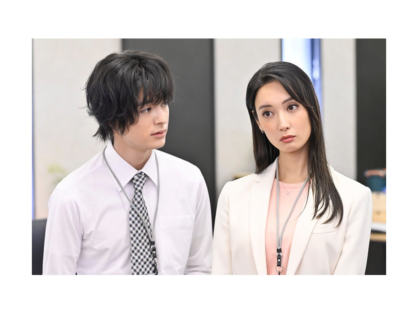 塩野瑛久、菜々緒「無能の鷹」第5話（C）テレビ朝日