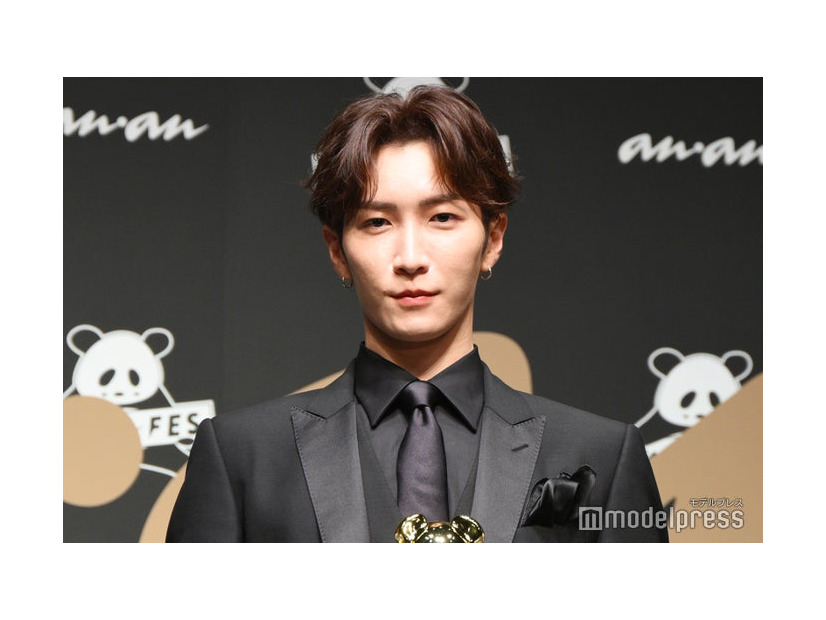 「すごいエッチですね」と自画自賛していた渡辺翔太（C）モデルプレス