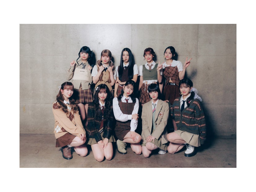 ME:I（前列左から）SUZU、KEIKO、MOMONA、SHIZUKU、COCORO（後列左から）RINON、AYANE、MIU、RAN、KOKONA（C）LAPONE GIRLS