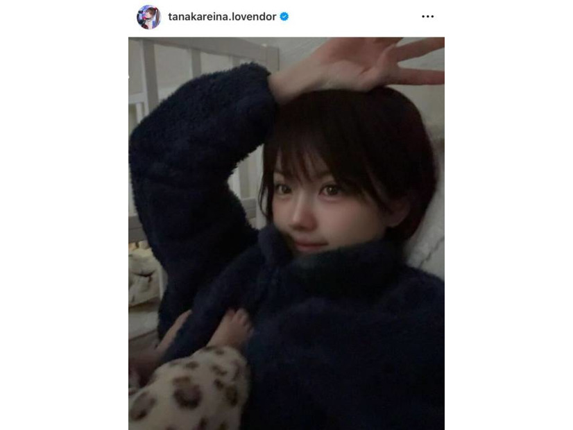 「赤ちゃんの足かわいい笑」田中れいな、ナチュラルなおやすみSHOTにファンほっこり「可愛すぎるママ」