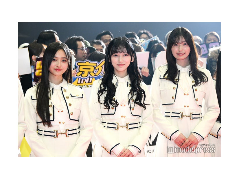 「MTV VMAJ Pre-Show」のレッドカーペットに登場した乃木坂46／井上和、池田瑛紗、五百城茉央（C）モデルプレス