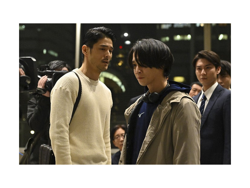 鈴木貴之、味方良介「キャスター」第2話（C）TBS