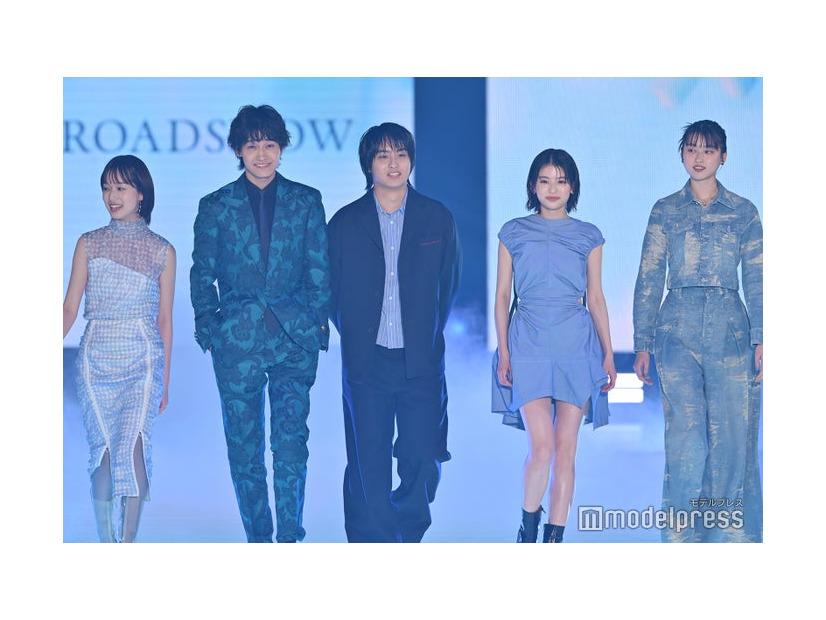 早瀬憩、佐野晶哉、奥平大兼、出口夏希、菊池日菜子（C）モデルプレス