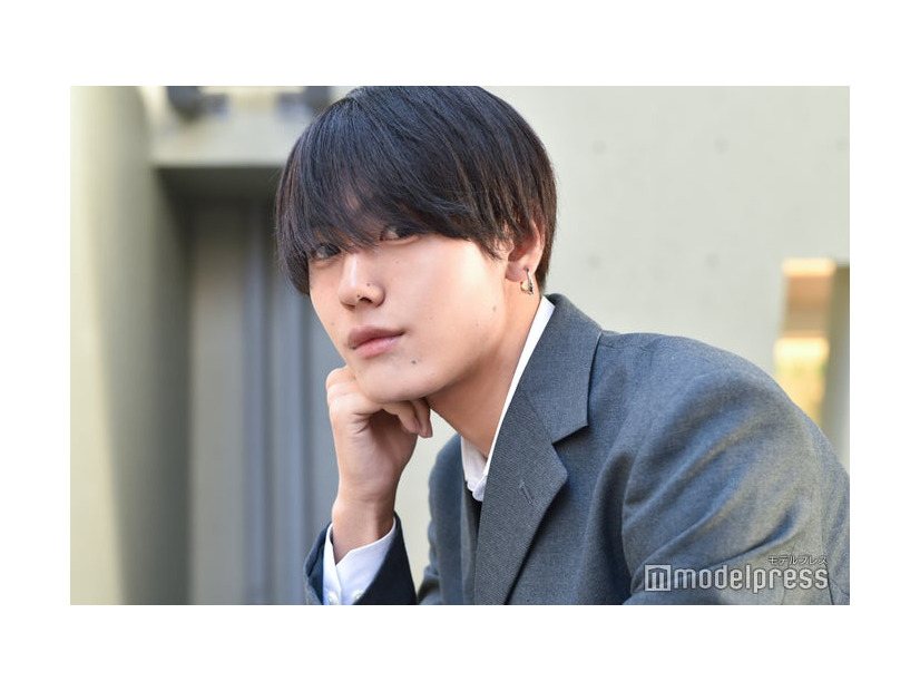黒髪の甲斐虎壱（C）モデルプレス