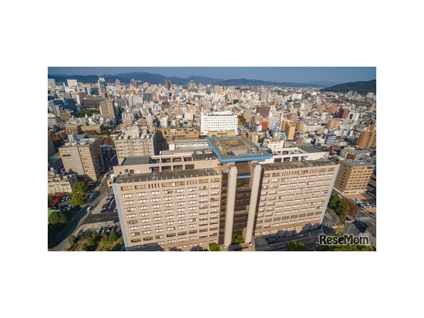 岡山大学医学部保健学科・大学院保健学研究科が所在する岡山大学鹿田キャンパス（岡山市北区）