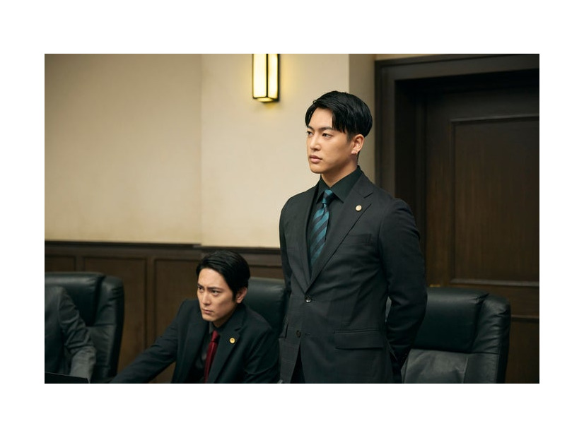 間宮祥太朗、三山凌輝「イグナイト -法の無法者-」第4話（C）TBS