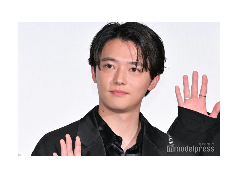 ヘアカット前の櫻井海音（C）モデルプレス