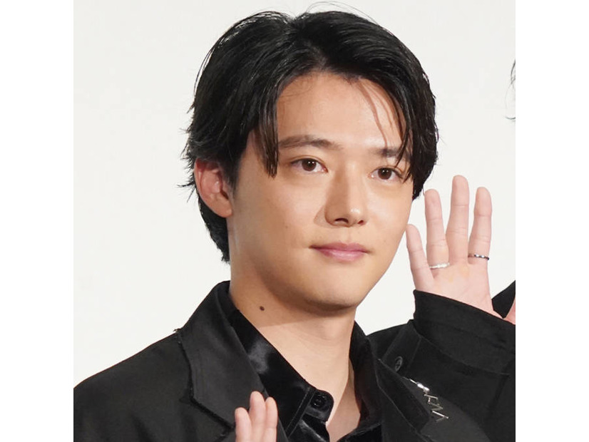 「久しぶりの短髪」櫻井海音、雰囲気ガラリ！イメチェンSHOTにファン悶絶「さらにかっこいい」