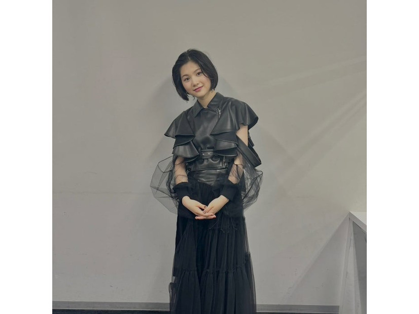 黒髪ショートの白倉碧空／Instagramより