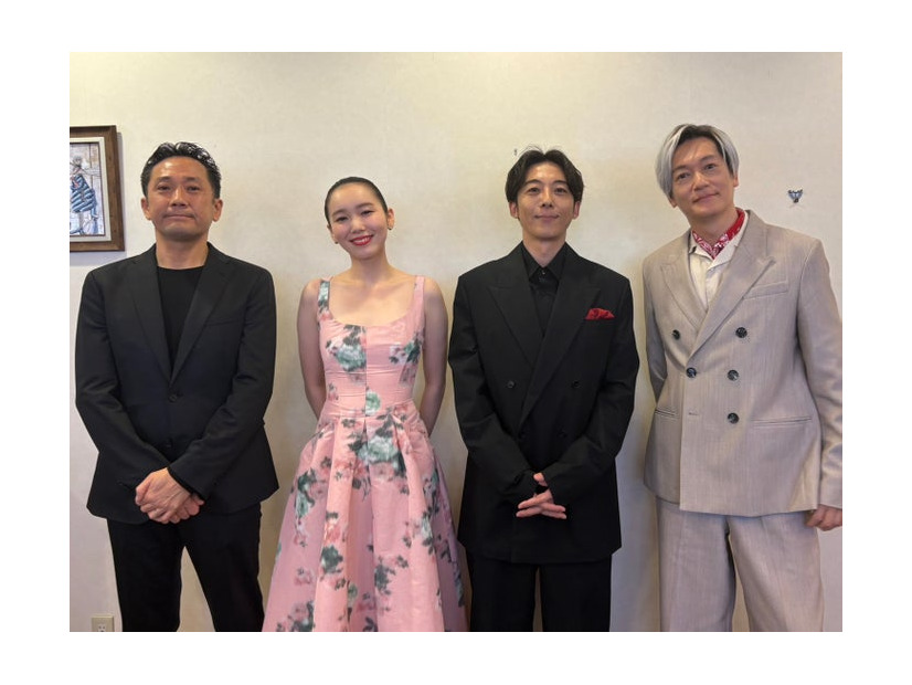 渡辺一貴監督、飯豊まりえ、井浦新、高橋一生（提供写真）
