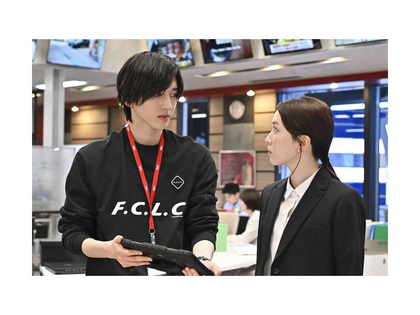 道枝駿佑、永野芽郁「キャスター」第6話（C）TBS
