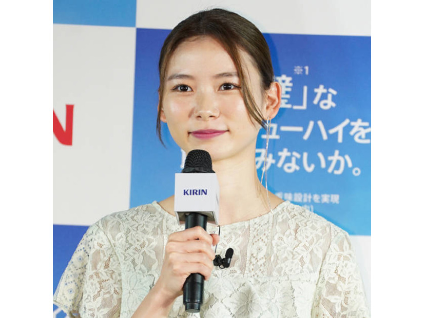 朝日奈央、ヘアチェンジ！“軽めボブ”SHOTに反響「爽やかスタイル」「美人ましまし！」
