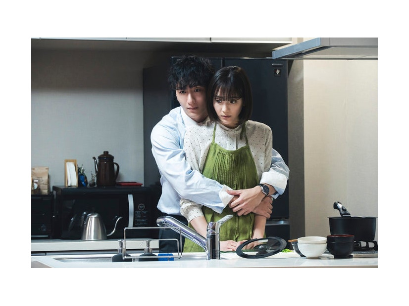 大貫勇輔、松井愛莉「子宮恋愛」第9話（C）ytv